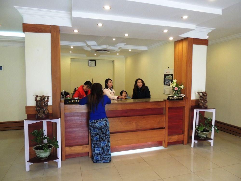 Taunggyi Hotel Exterior photo