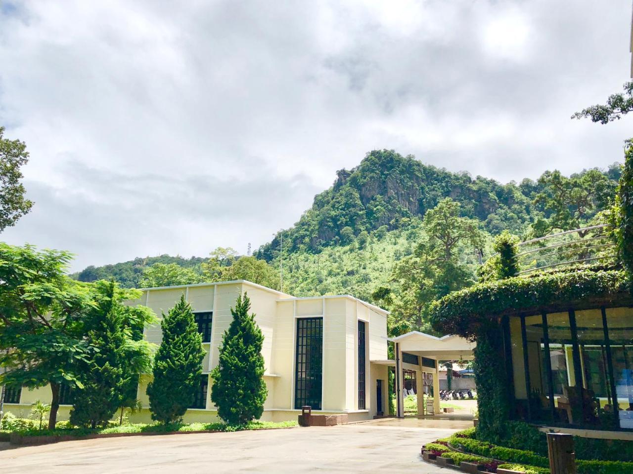 Taunggyi Hotel Exterior photo