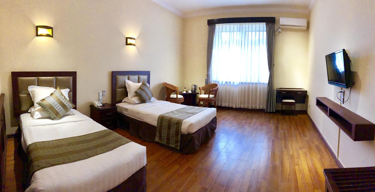 Taunggyi Hotel Exterior photo